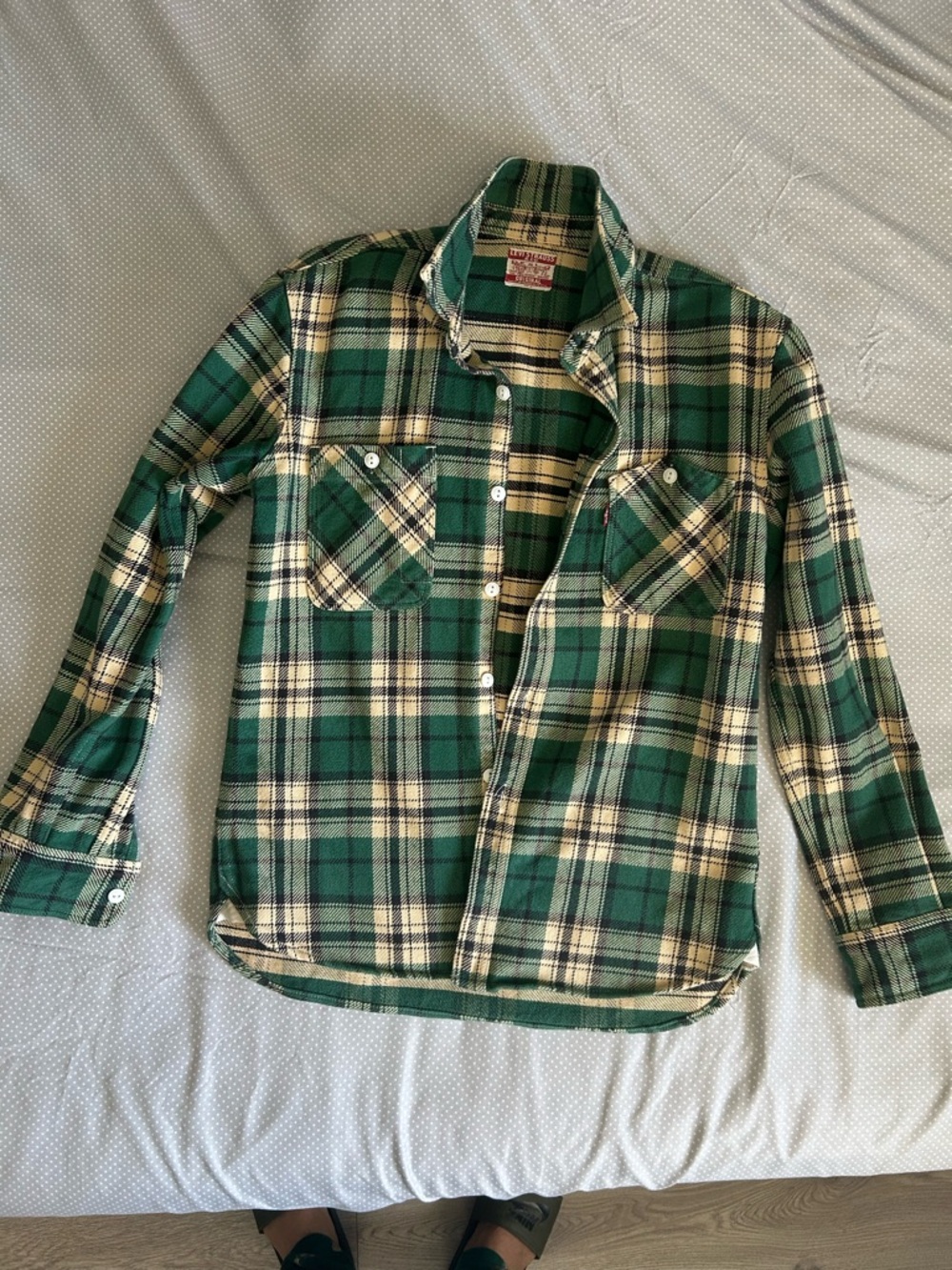 Vintage Levi's Green and Cream Plaid Cotton Button-Down Shirt Style Overcoat